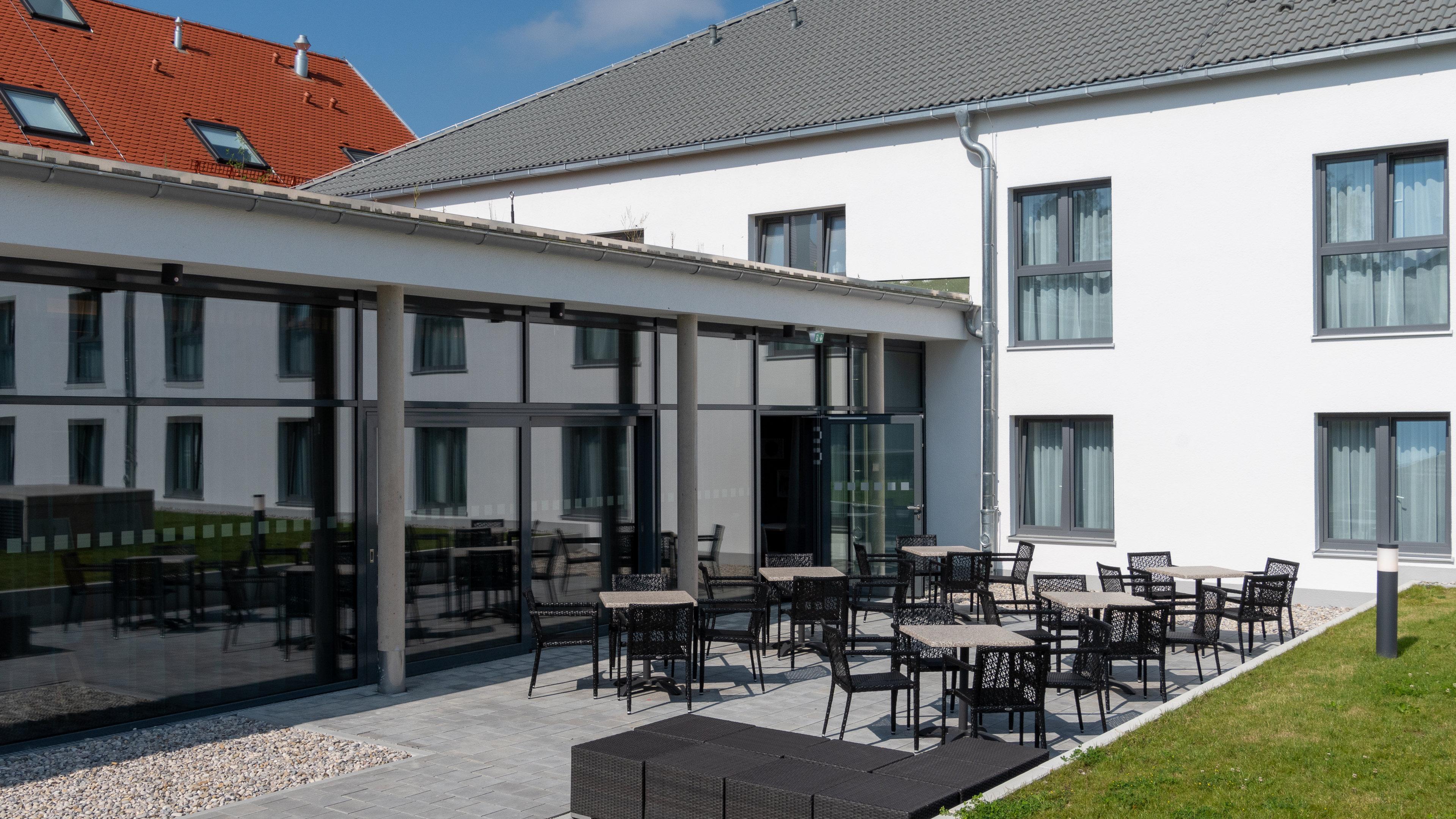 - Munich Airport, An Ihg Отель