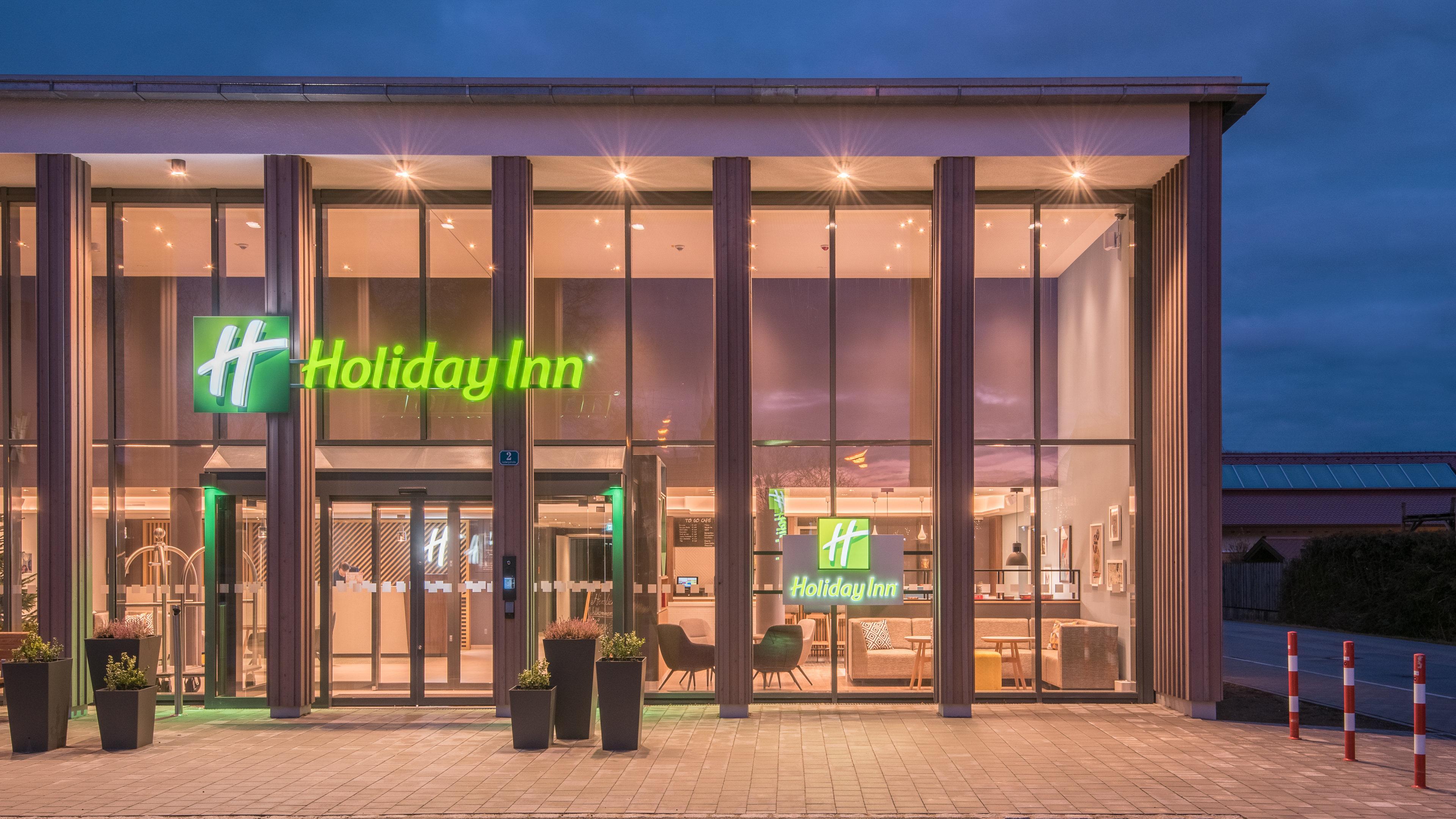 - Munich Airport, An Ihg Халльбергмос